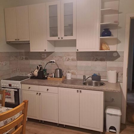 Lena Apartment - Lena Two Bedroom Apartment Вечийш Екстер'єр фото
